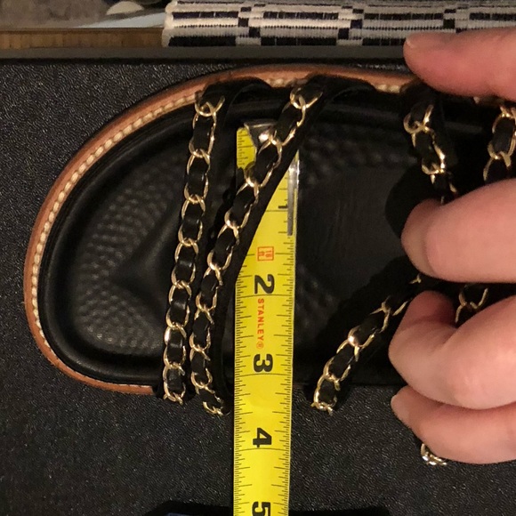 💥 CHANEL Leather Chain Gladiator Dad Sandals Sz 37 - Picture 10 of 10